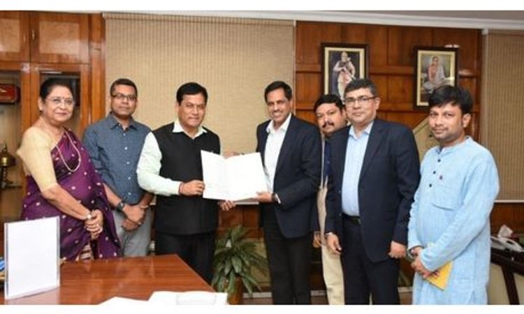 diageo_india_donates_rs-_1_cr_to_the_cm-s_relief_fund_.jpg (1)